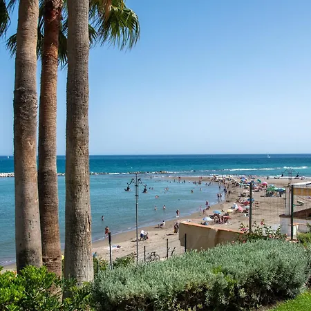 Stunning Beachfront With Sea Views * ベナルマデナ