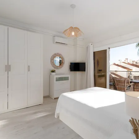 アパート Stunning Beachfront With Sea Views